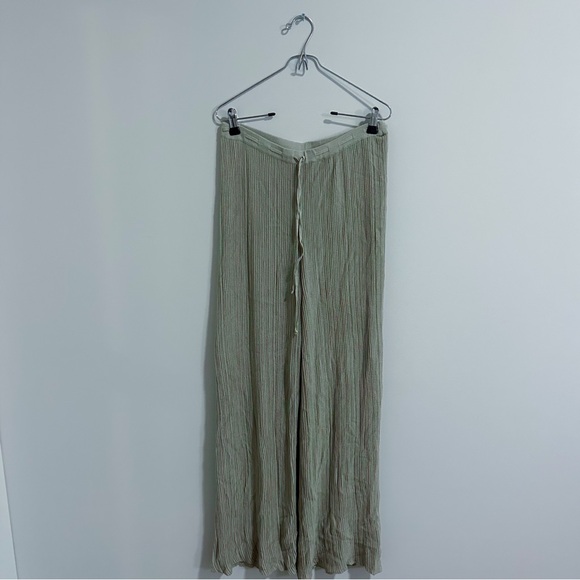 Urban Outfitters Pants - Tan Cream Neutral Tie Waist Pleated Long Flowy Beachy Pants Casual